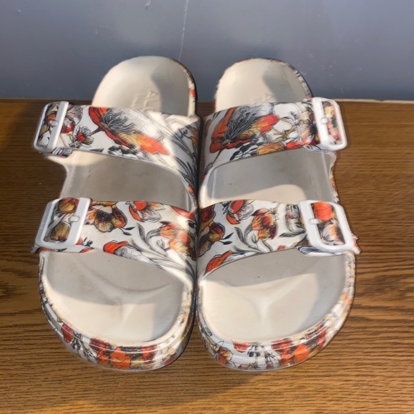 Also love‎ Planet Sandals Pre Owned women’s size 8 - Picture 1 of 5